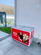 Langnese Eistruhe zur Dekoration 