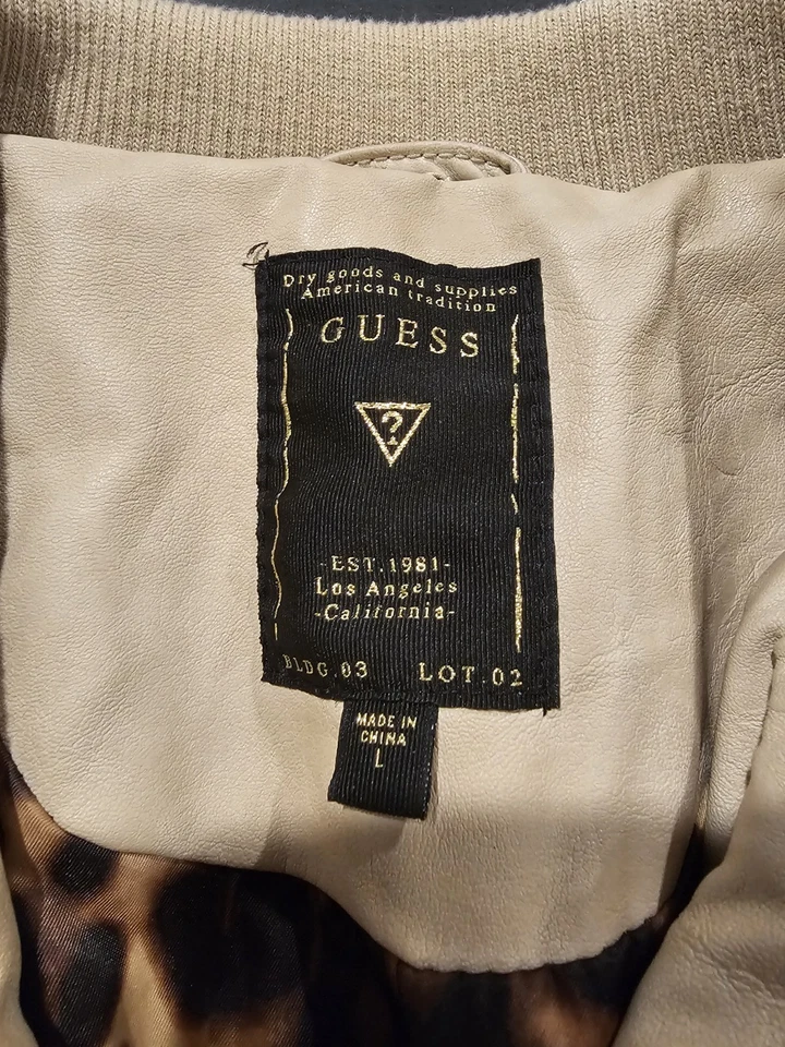 Chaqueta de cuero sintético Guess vintage para mujer talla grande crema/beige sin rasgaduras/lágrimas Foto 3 de 4