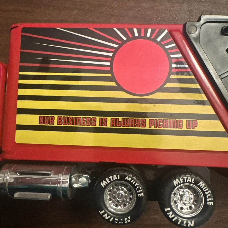 Vintage Nylint RED Sanitation Rear Garbage Truck Sunrise Disposal Service Toy - Image 3 of 4