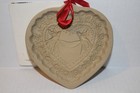 BROWN BAG COOKIE ART  Ceramic Mold LACE HEART Wedding Doves w/RECIPES Book 1985  — photo 3