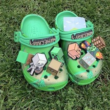 Minecraft Kids' Croc: Meets Adventure - LIMITED EDITION Non-slip Beach Shoes.C9