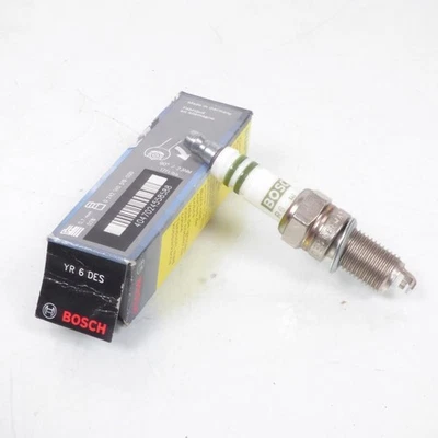 Bougie d'allumage Bosch pour Moto BMW 800 F Gt 2013 à 2020 Neuf - Photo 1/2