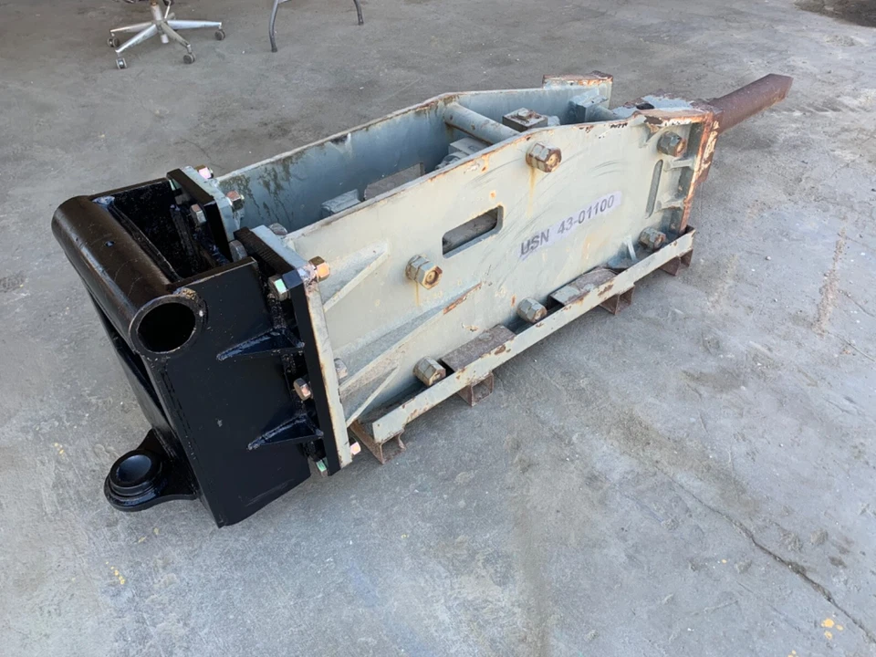 Disjuntor hidráulico Huskie HH2000 1/2 jarda Retroescavadeira Wain-Roy Coupling Husky 2000 lb - Imagem 2 de 4