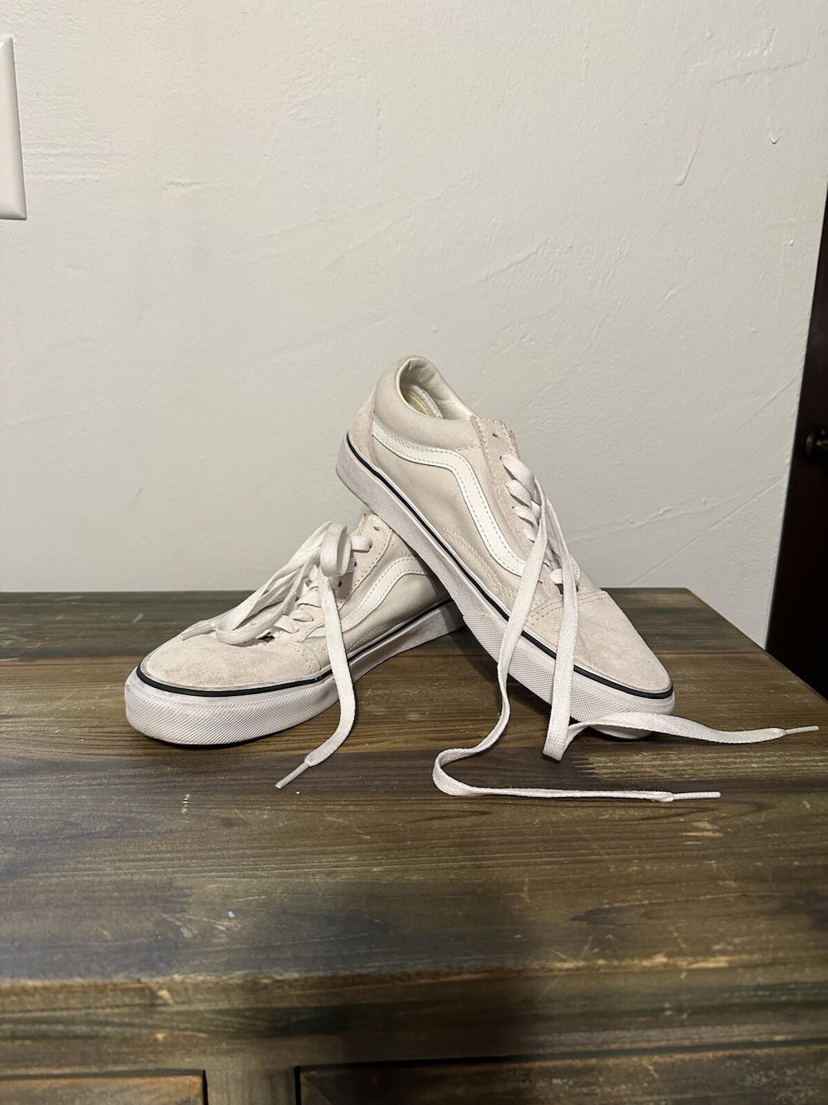 Vans Old Skool Classic Womens Size Beige Athletic Shoes Sneakers