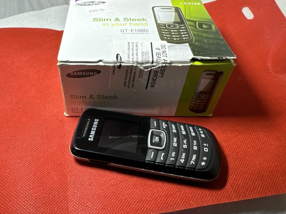 Mint Boxed (O2/Tesco/Giffgaff) Samsung GT E1080i - Black Mobile Phone, photo 4 of 5