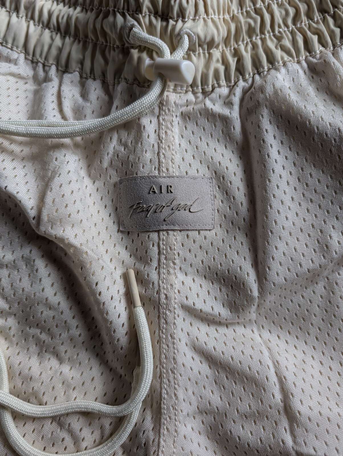 OFF WHITE X NIKE Pantaloncini da basket Fear Of God x Nike crema chiara Uomo taglia XL