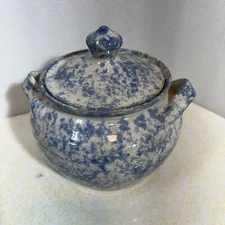 Vintage Blue Spongeware  Ceramic Dish With Lid Crosscreek, 95