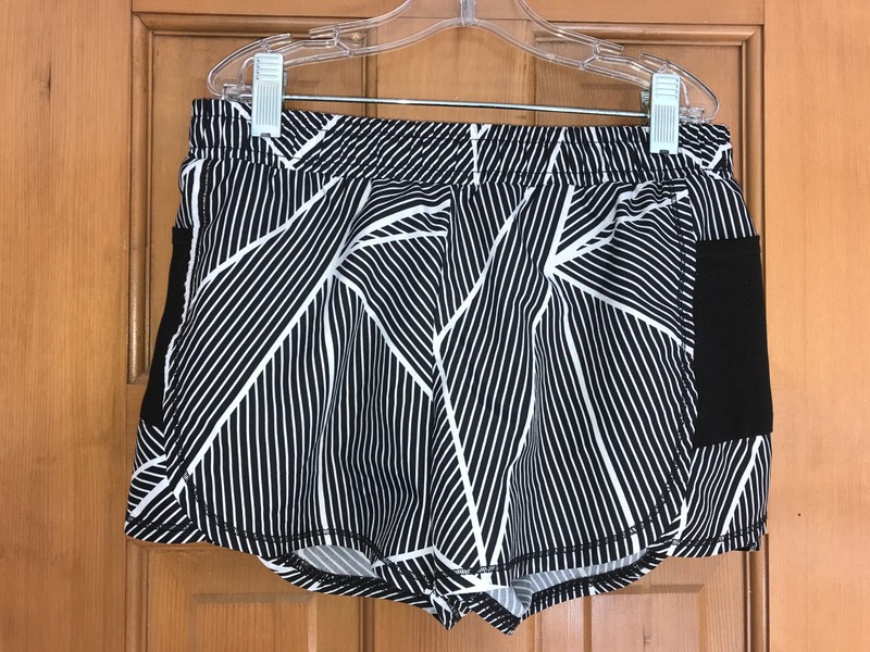 Girls' Size 10-12 Medium Black and White Striped Xersion Running Shorts
