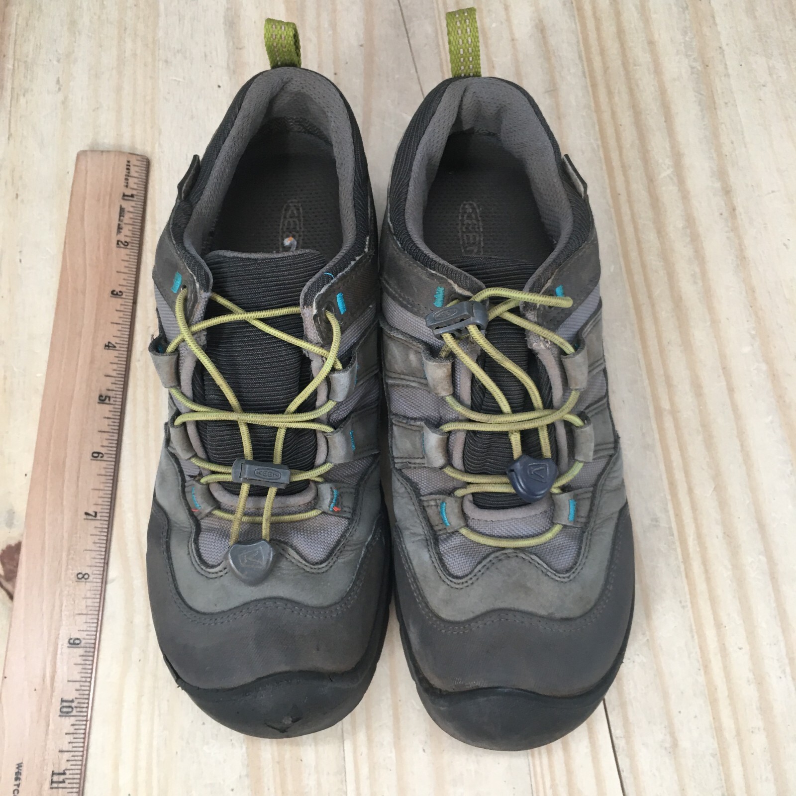 Scarpe Keen da uomo 5 scarpe da trekking impermeabili grigio pelle stringate punta rotonda basse