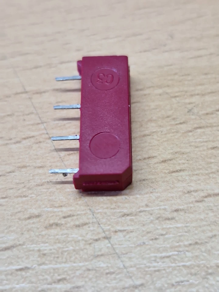 C-45013B Dry Reed Relay 5V Coil SPNO HE3600 SIL 4 pin - Image 4 of 4