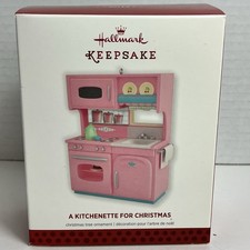 Hallmark Keepsake Tree Ornament 2013 Una cocina para Navidad Nuevo en caja T1