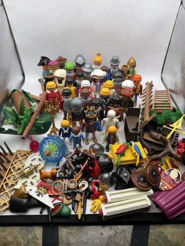 Vintage Playmobil Geobra Lot Of Figures And Weapons And Accessories
