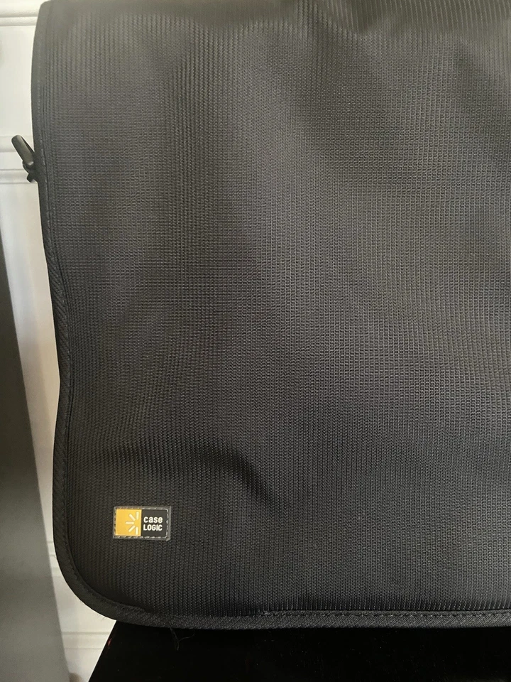 Case Logic 黑色 便携式电脑包 带衬垫肩带 — 第 3/4 张图片