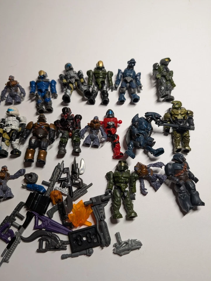 Mega Construx Halo Figures Lot - Image 3 of 4