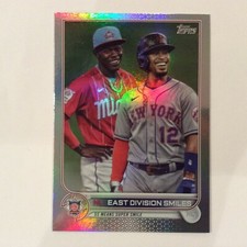 2022 Topps Series 1 NL East Division Smiles #98 Rainbow Foil Chisholm Lindor 