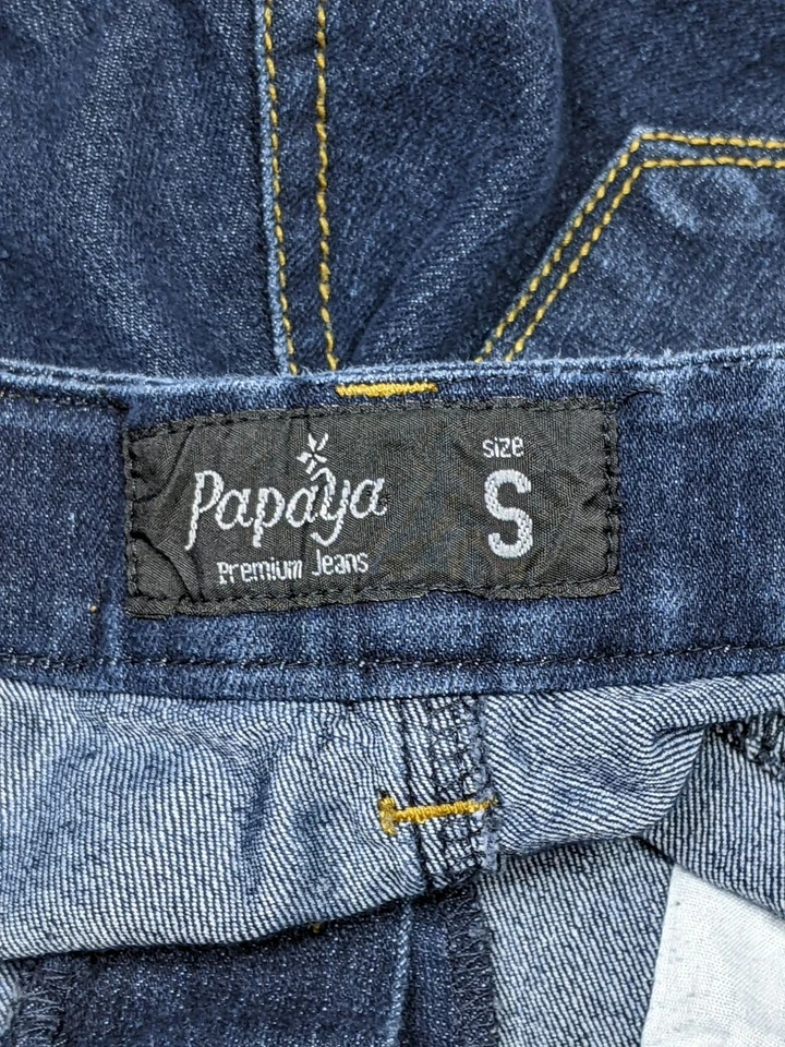 Pantalones Cortos de Jean Papaya Para Mujer Talla Pequeña Lavado Oscuro con Puños Elásticos Azul Denim Foto 3 de 4