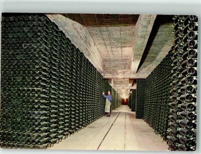 39642909 - Barcelona Wein Sekt Veraltende Flachen Caves Codorniu