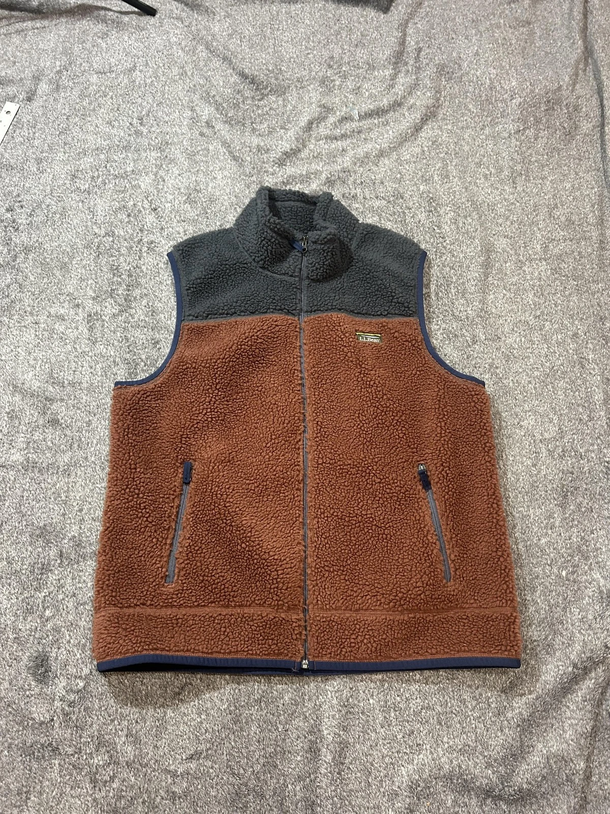 L.L. Bean Vest Mens XL Brown Fleece Sherpa Full Zip Pockets Outdoor Hiking Warm