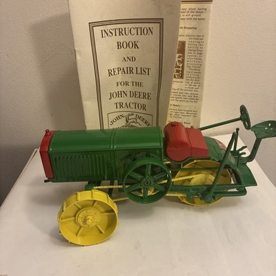 John Deere Dain 1/16 Farm Tractor  Nashville 1996  Marketing expo by Spec Cast