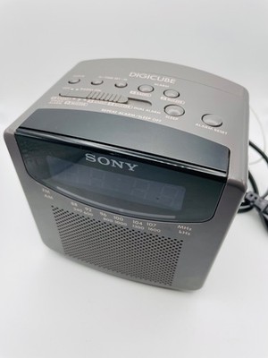 SONY ICF-C102 Digicube Radio Radiowecker Vintage Retro Alarm FM/AM Uhr Würfel