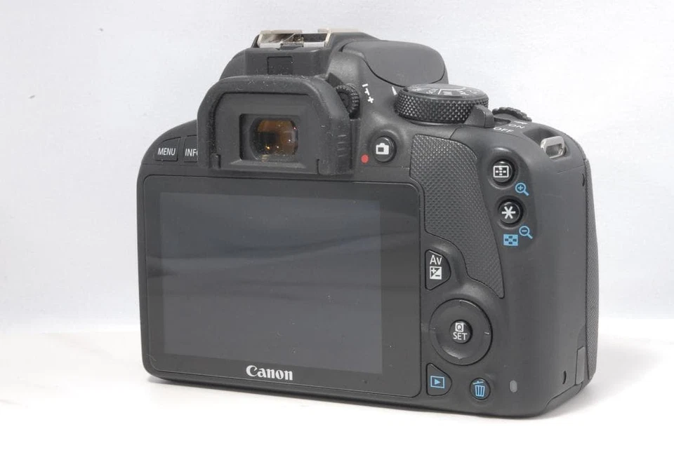 Canon EOS Kiss X7 DSLR Camera with EF-S 18-55mm IS Lens Image Stabilization New - Image 4 of 4