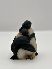 Vintage Original von Castagna of Italy Figur der umarmenden Pinguine 1988