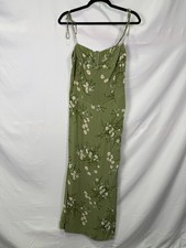 Reformation Green Kourtney Dress Size 12 with Minor Fabric Pull