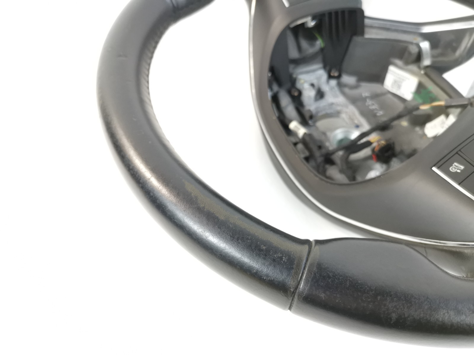 Maserati Levante 3.0 L 2017 Leather Steering Wheel With Buttons 6700876150 OEM