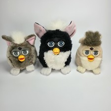 VTG '98 Furby Skunk Black White Tuxedo Pink Ears Blue Eyes w/ 2 Plush Furby