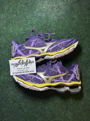 Mizuno Wave Creation 15 Purple Mizuno Wave Creation 15 Black/Pink