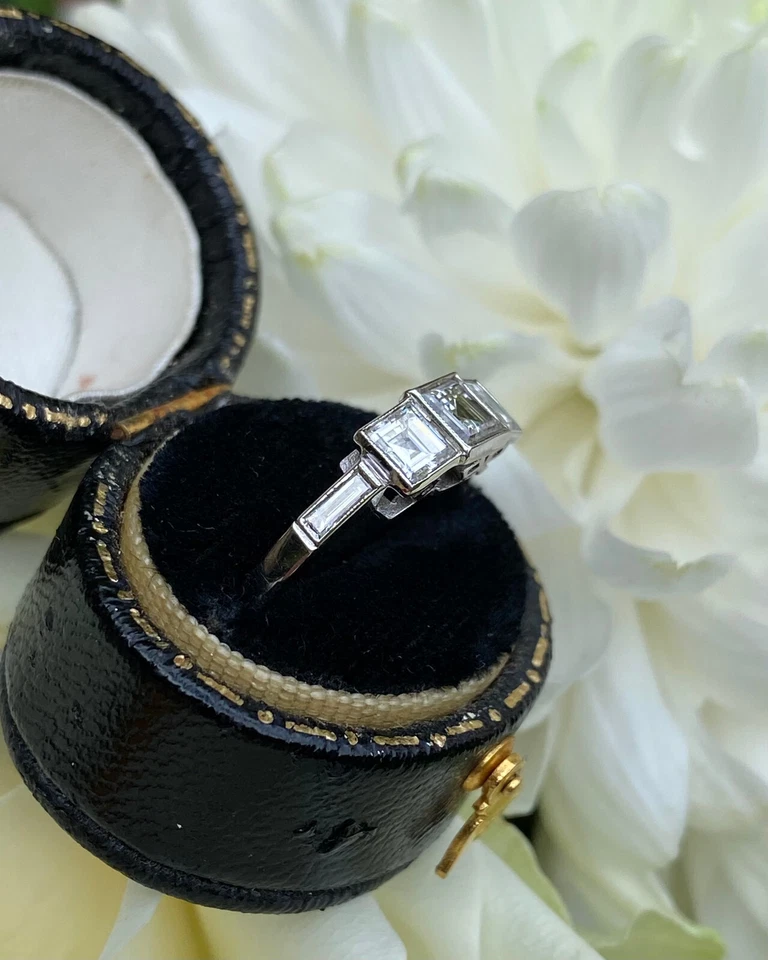 Three Stone Asscher Cut Diamond Platinum Ring 1.30ct - Image 3 of 4