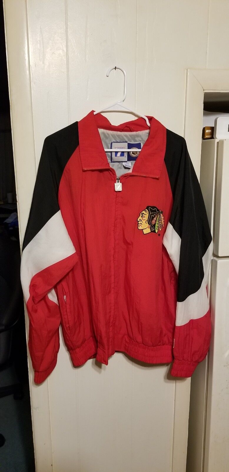 Mens Vintage 90s Logo 7 Blackhawks NHL Puffy Hoodie Jacket RN# 63388 Large