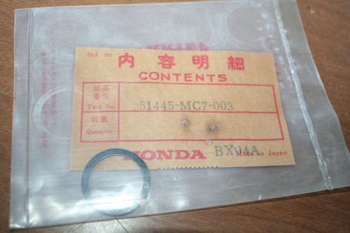 NOS Honda Fork Clip Snap Ring 51445-MC7-003 82 CB750SC 84-87 V65 Magna C - Picture 2 of 5