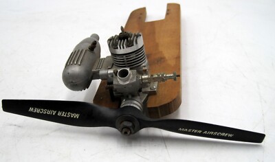 VTG Thunder Tiger Engine - 15 RC w/muffler  Motor, Spinner & Prop