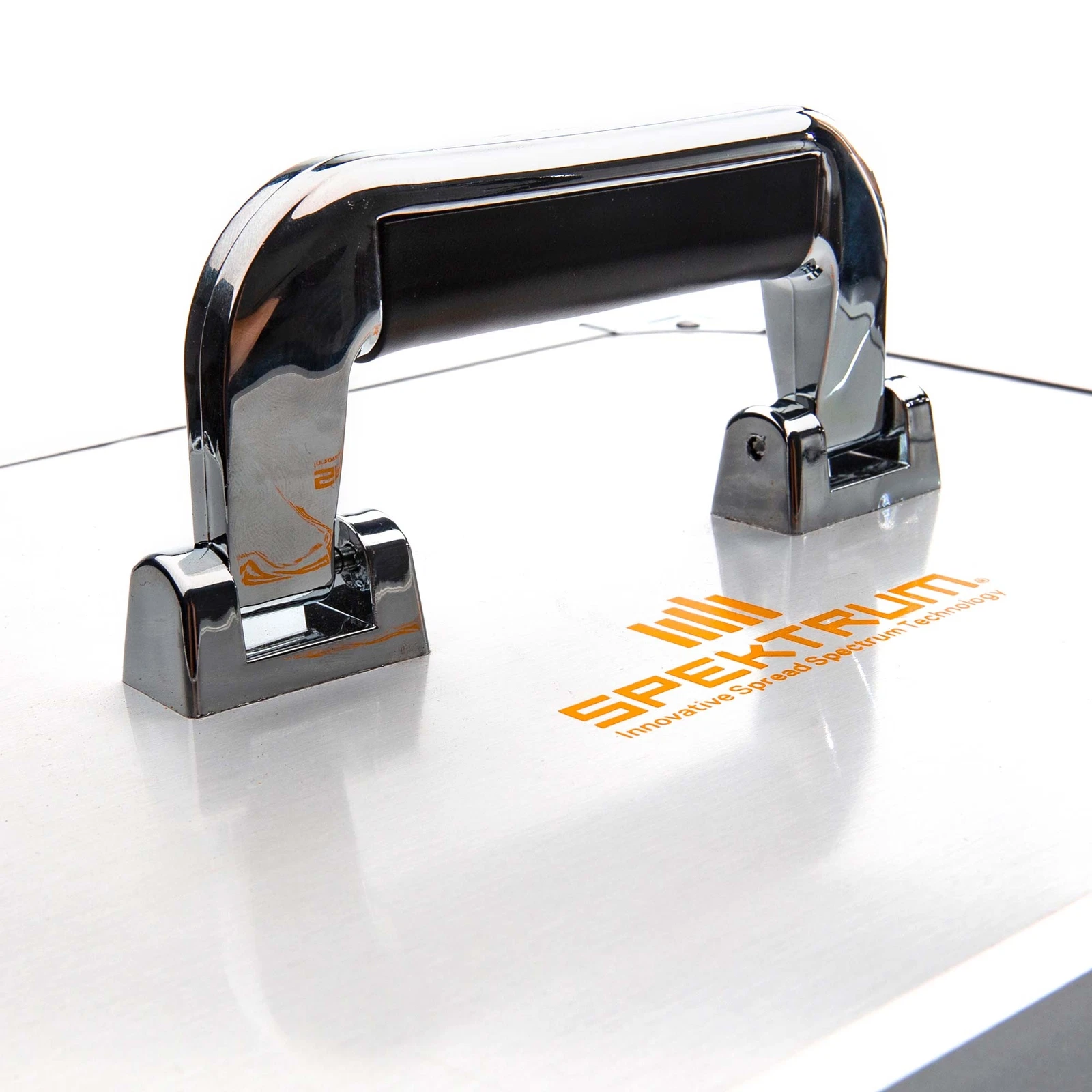 Spektrum Dual Aluminum Stand Up Transmitter Case SPM6726 Miscellaneous Radio - Picture 6 of 10