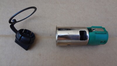 2003 - 2004 MUSTANG COBRA 12V POWER PORT FROM CONSOLE BUCKET OEM SKU# E193