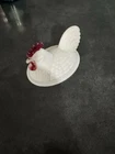 VINTAGE WESTMORELAND HEN ON NEST - MILK WHITE GLASS RED ACCENTS TOP ONLY