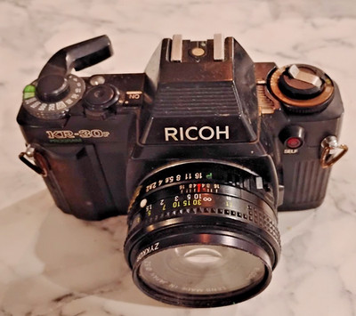 Ricoh 35mm Camera KR-30SP w/Lens AS-IS FOR PARTS OR REPAIR Sunpak Flash Vintage