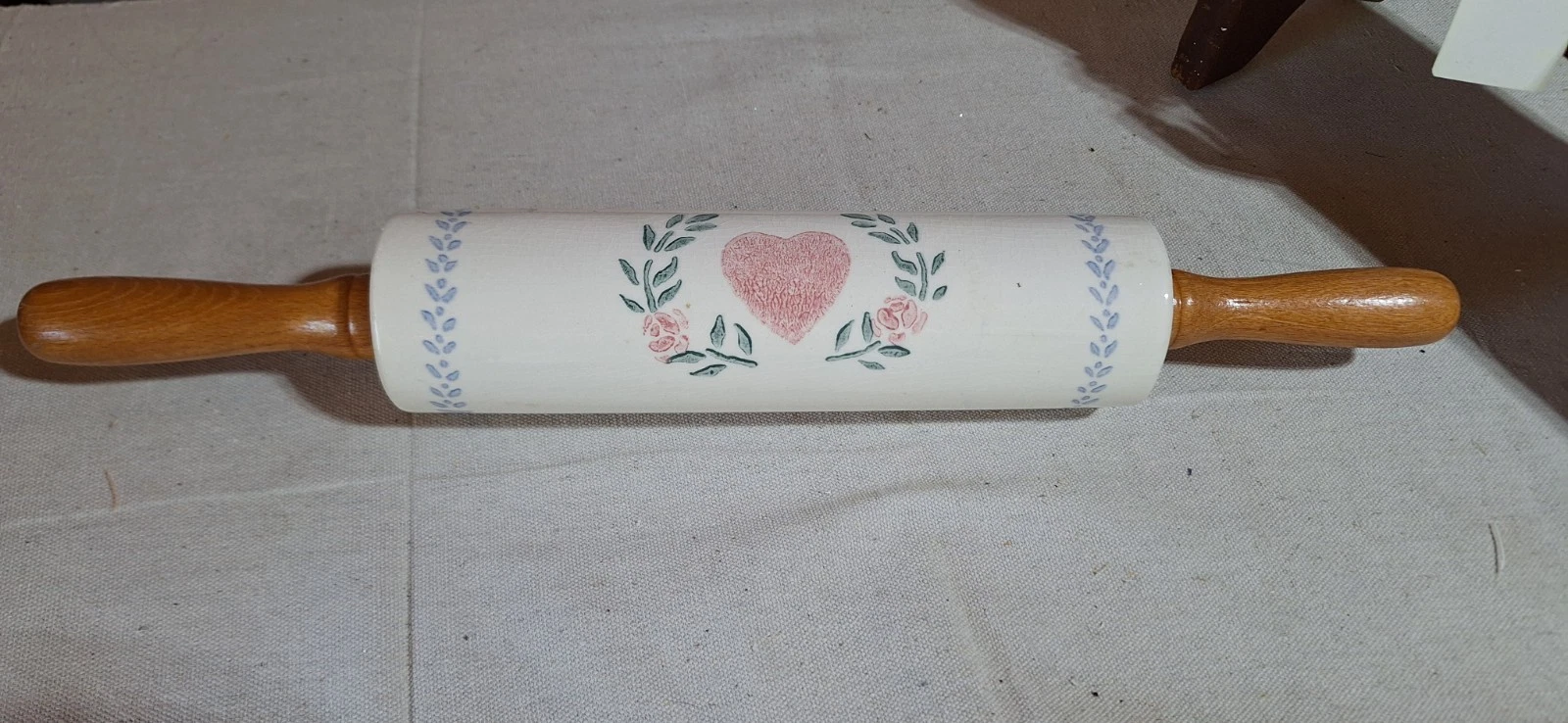 COTTAGE CORE - THE SWEETEST Vintage Ceramic Porcelain Rolling Pin hearts B31