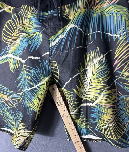 Volcom Stone Lightning Leaf Print Surf Shorts W/ Back Pocket Men’s 34 - Picture 10 of 10