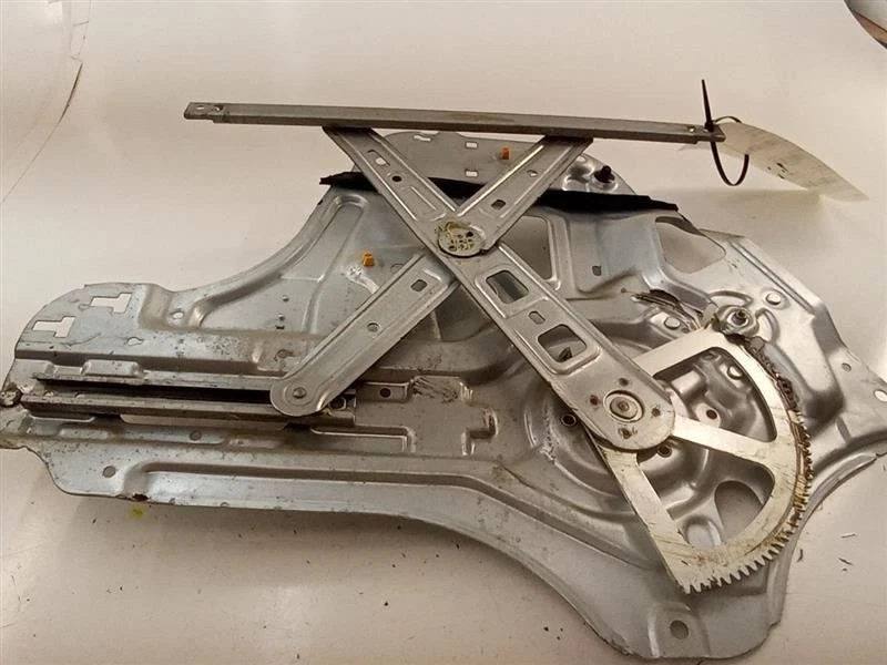 Kia Sedona 2011 2012 2014 pasajero regulador ventana delantera sin motor OEM probado  Foto 2 de 4