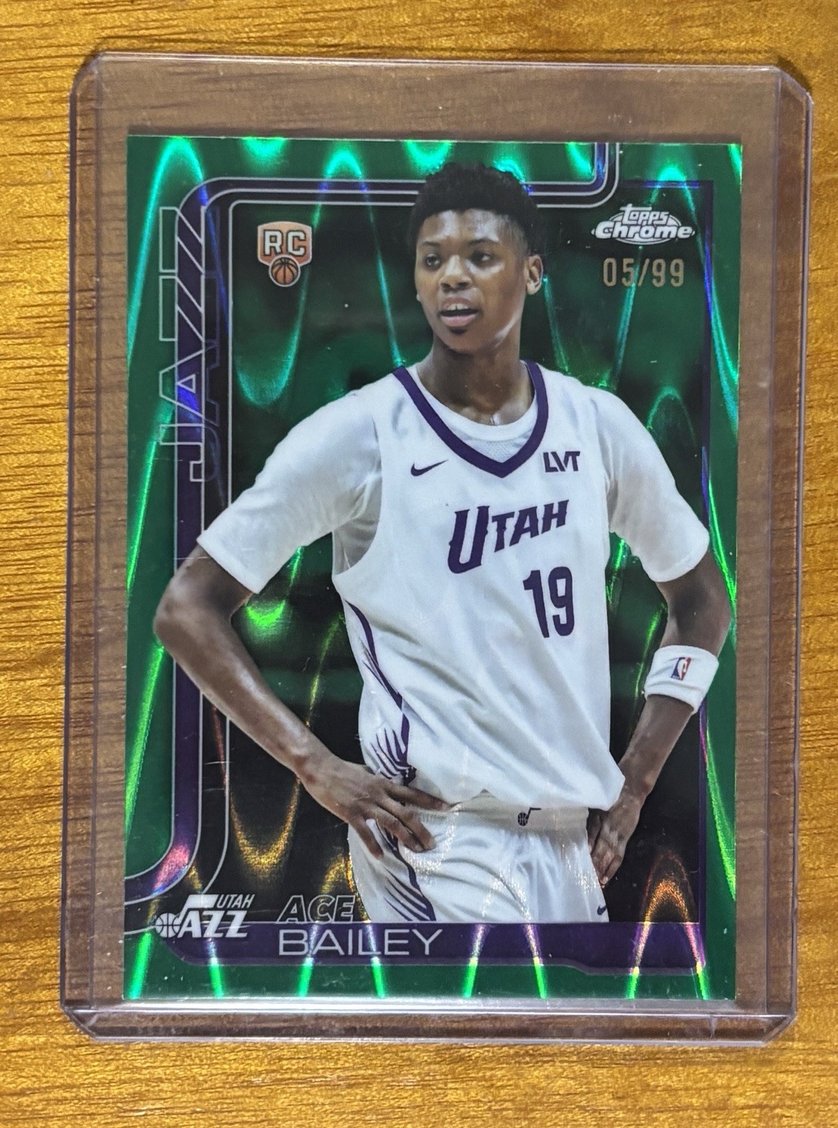 2025-26 Topps Chrome - Ace Bailey #255 Green RayWave Refractor (RC)  /99