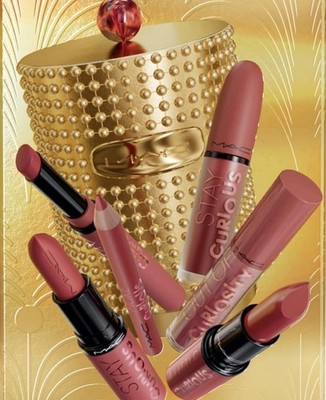 MAC7-Pc. Stay Curious Party Crew Lip Color Set