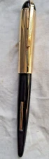 EVERSHARP FOUNTAIN INK PEN GOLD & BLACK COLOUR LEVER FILLER VINTAGE