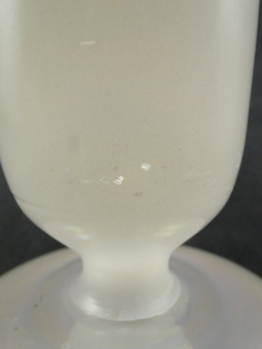 Alte Westmoreland Glas ausgestellte Vase #1840 95/8 Zoll weiß matt geprägt gold gebändert - Bild 7 von 10