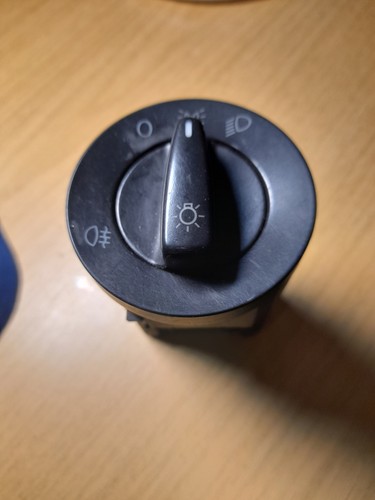 VW GOLF IV Variant 1J5 Scheinwerferschalter 1C0941531 1.90 Diesel 81kw 11762081