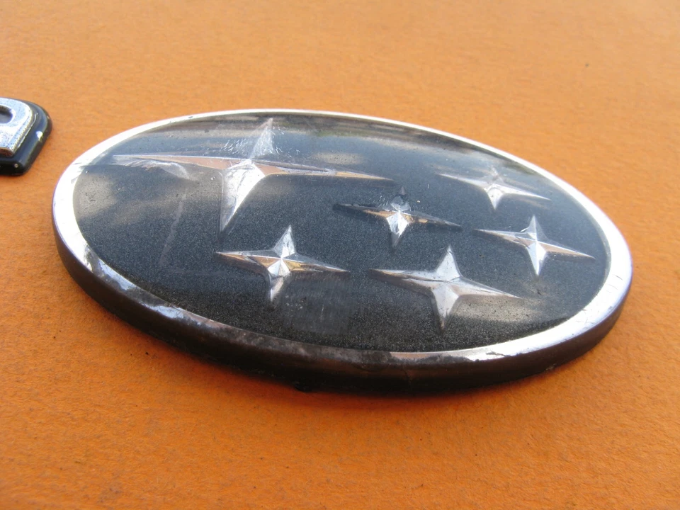 93 94 95 96 97 98 99 00 01 SUBARU IMPREZA L AWD EMBLEMA LOGOTIPO INSIGNIA SIGNO A33403 Foto 3 de 4