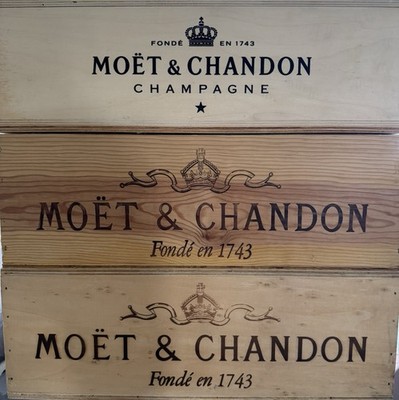 Moet & Chandon 3 Ltr. Jeroboam i.d. Holzkiste