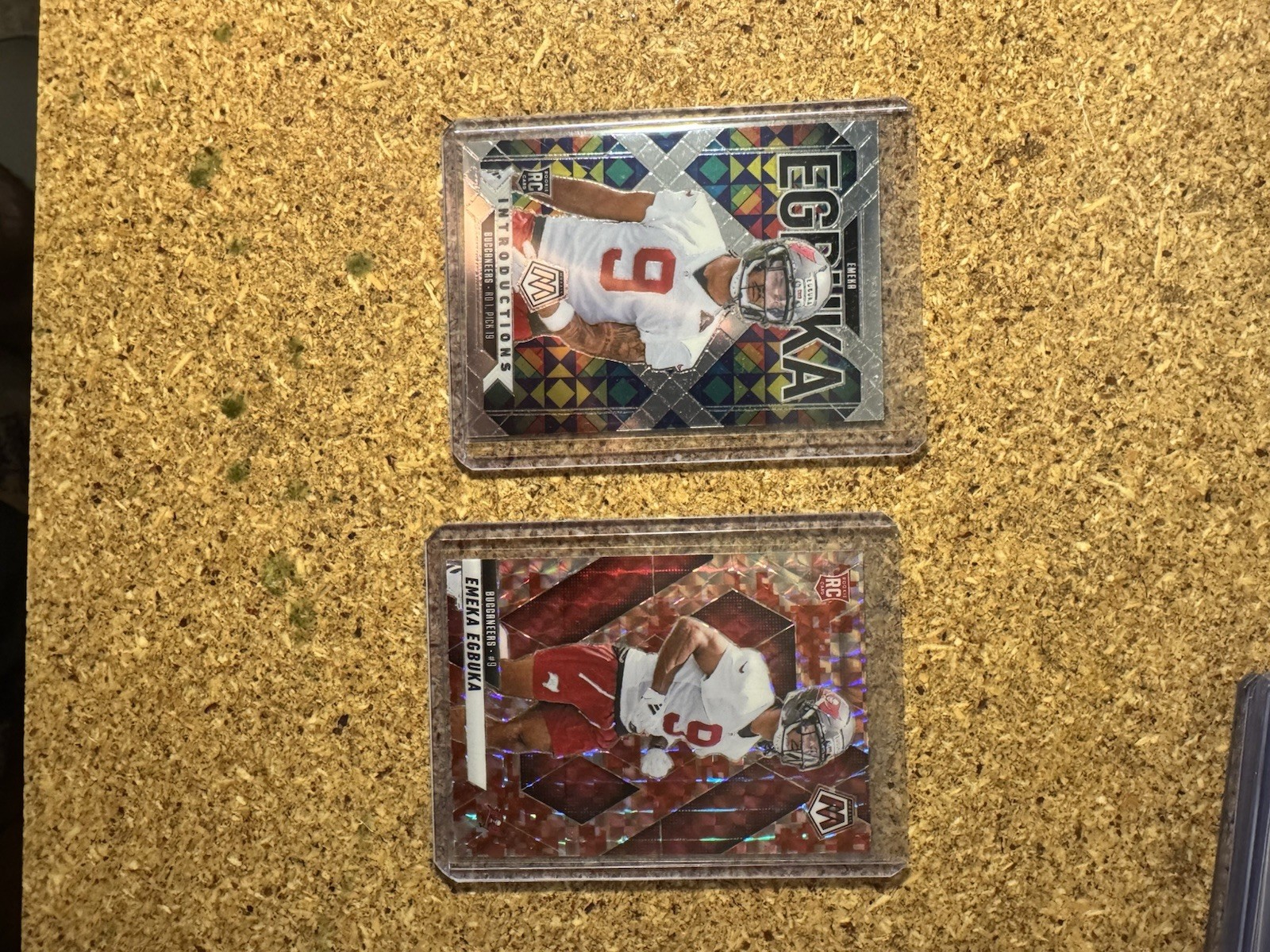 2025 Panini Mosaic - EMEKA EGBUKA ROOKIE MOSAIC RED PRIZM 376 RC Hobby Exclusive