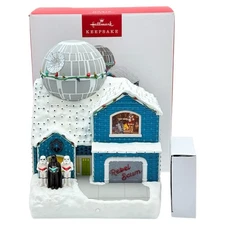 Hallmark Star Wars Merriest House In The Galaxy Table Top Sound/Light NEW MAGIC